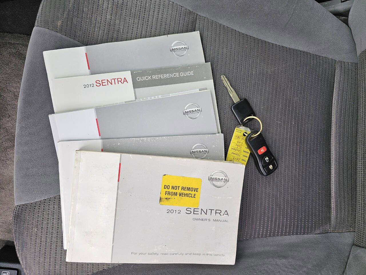 Used 2012 Nissan Sentra 2.0 S FWD image 19