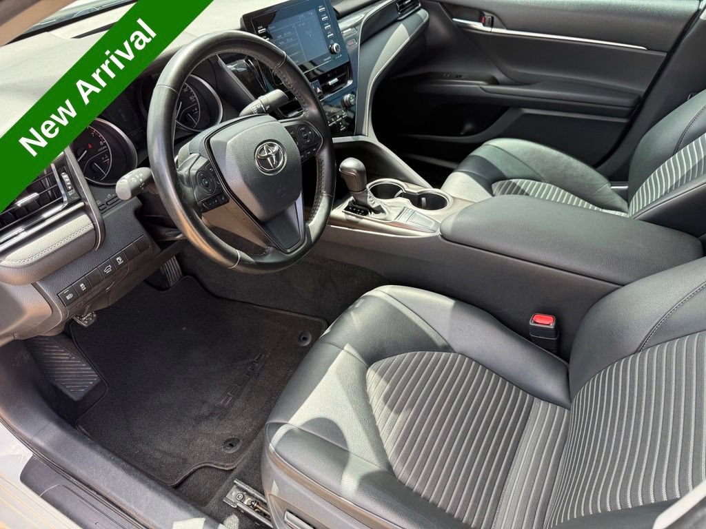 Used 2023 Toyota Camry SE FWD image 9