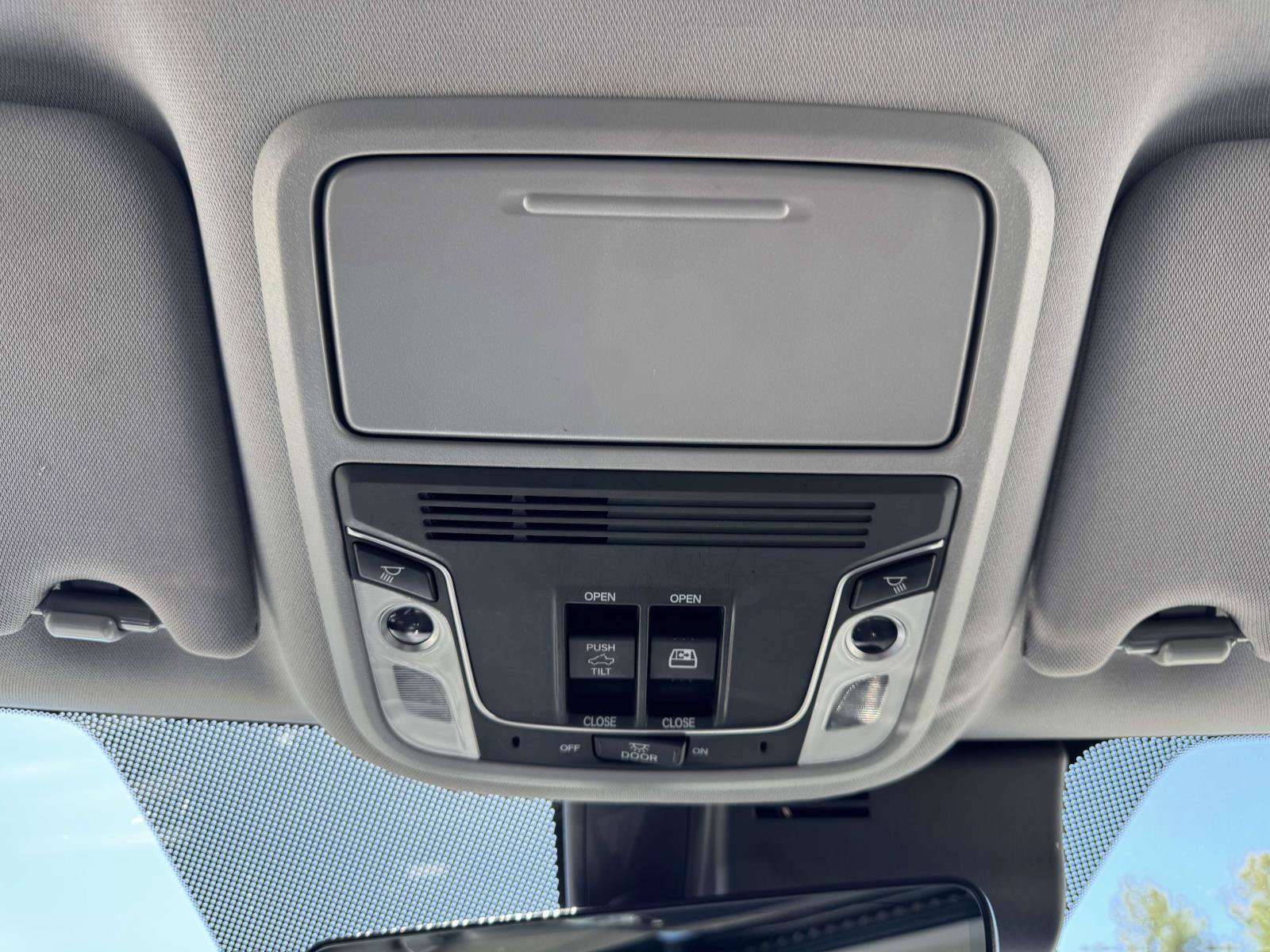 Used 2022 Honda Ridgeline RTL-E image 32