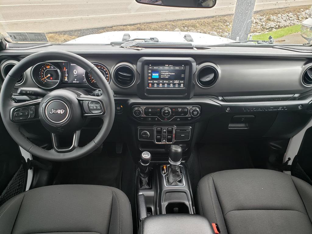 Used 2023 Jeep Wrangler Unlimited Sport image 12