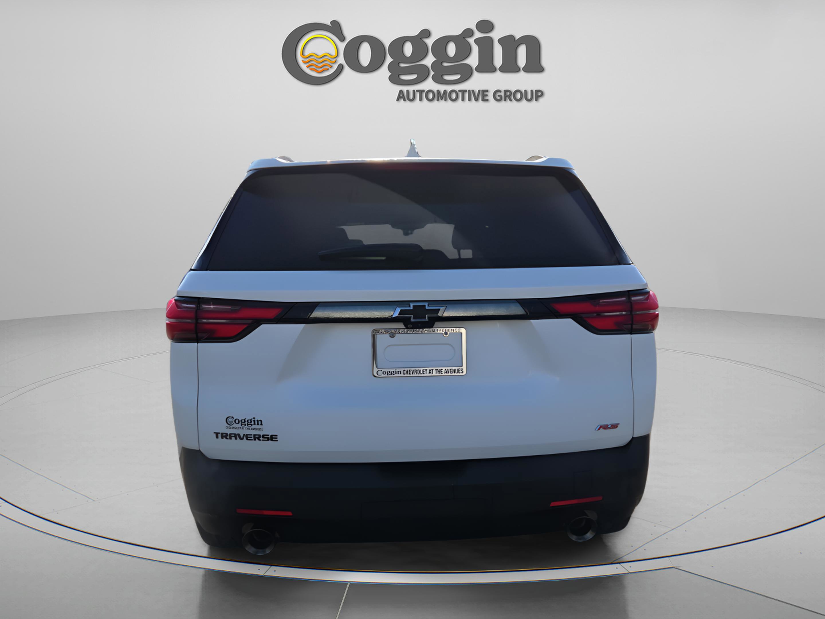 Used 2023 Chevrolet Traverse RS w/ LPO, Floor Liner Package image 5