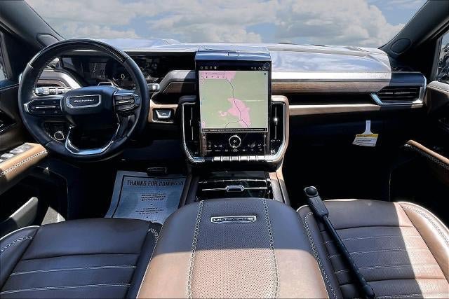 Used 2025 GMC Yukon Denali Ultimate w/ LPO, Floor Liner Package AWD/4WD image 7