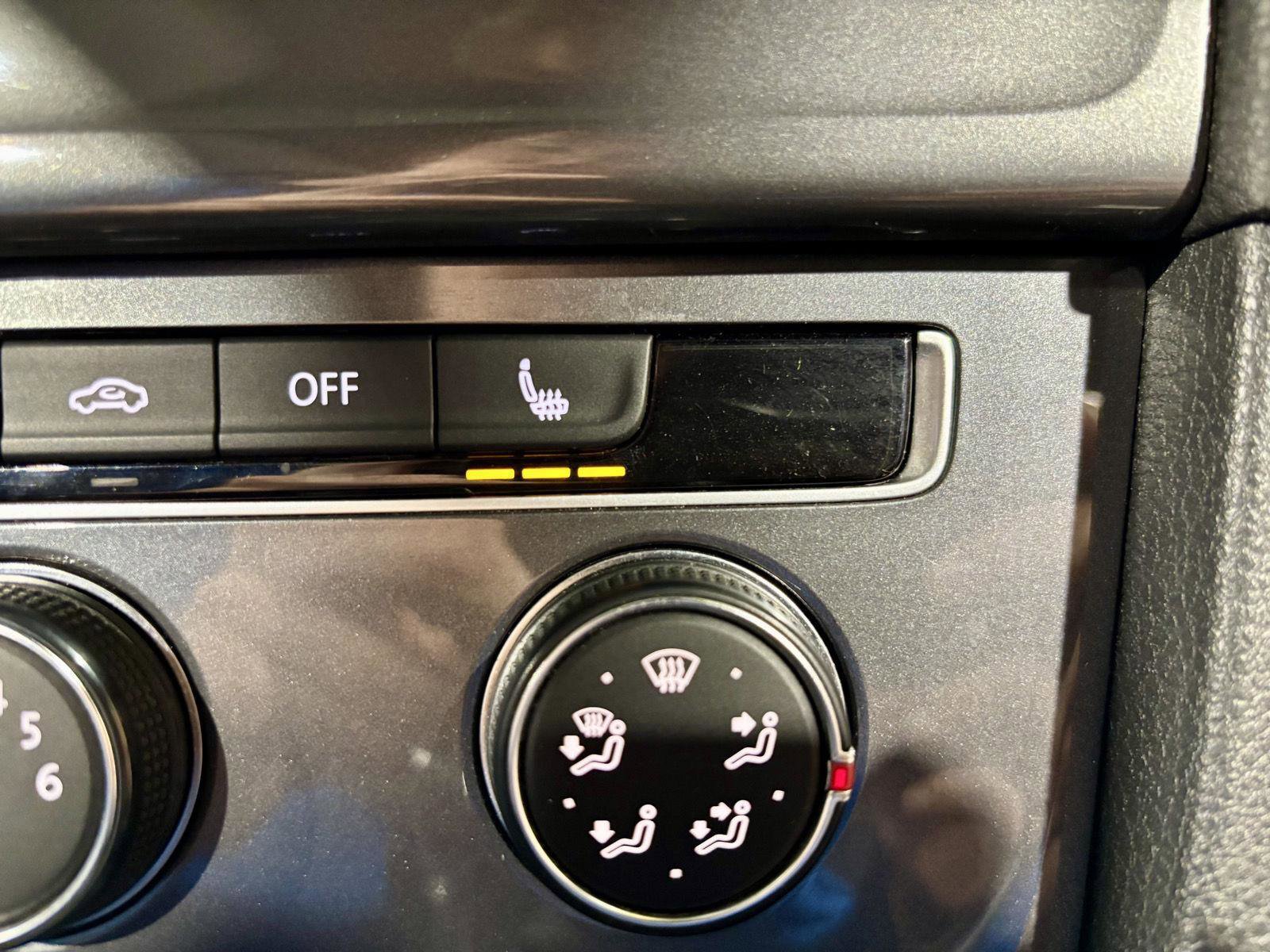 Used 2017 Volkswagen Golf Alltrack SE image 4