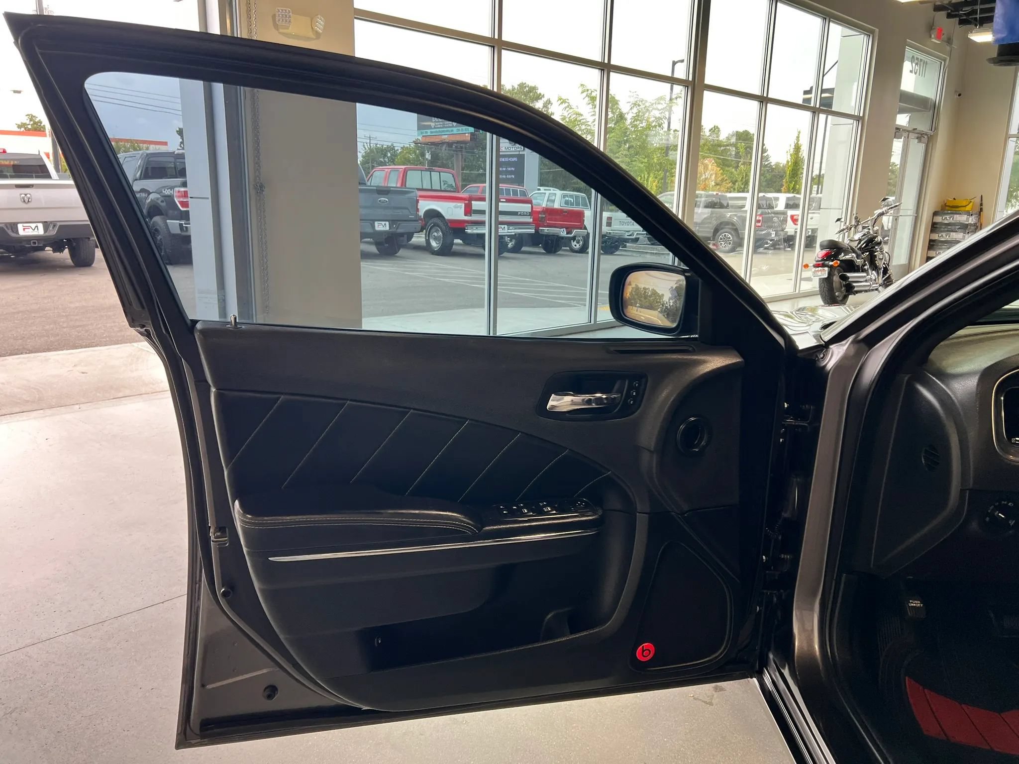 Used 2014 Dodge Charger R/T AWD/4WD image 11