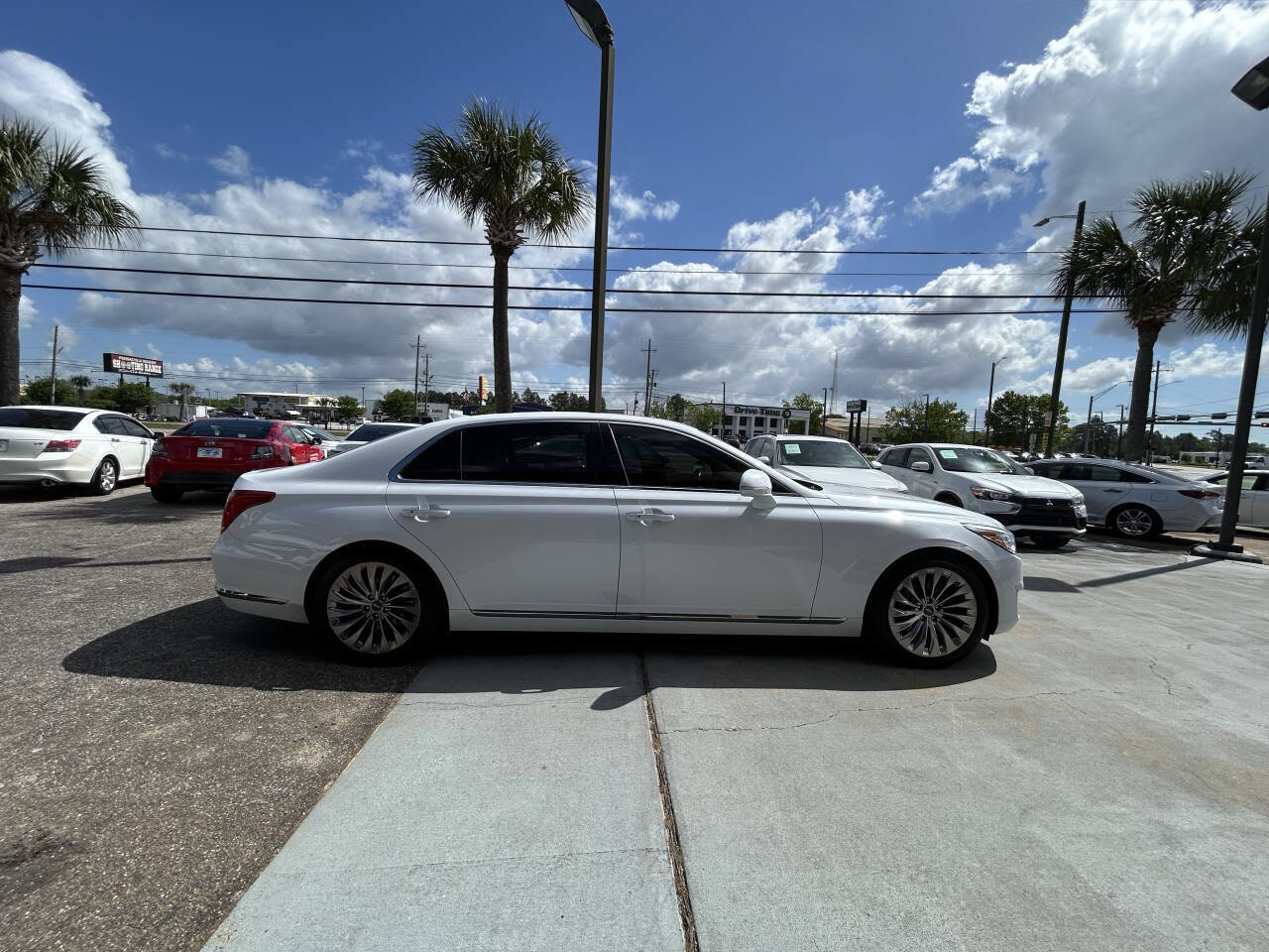 Used 2019 Genesis G90 5.0 Ultimate image 1