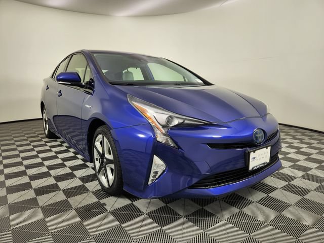 Used 2016 Toyota Prius Three Touring w/ Preferred Accessory Package FWD image 7