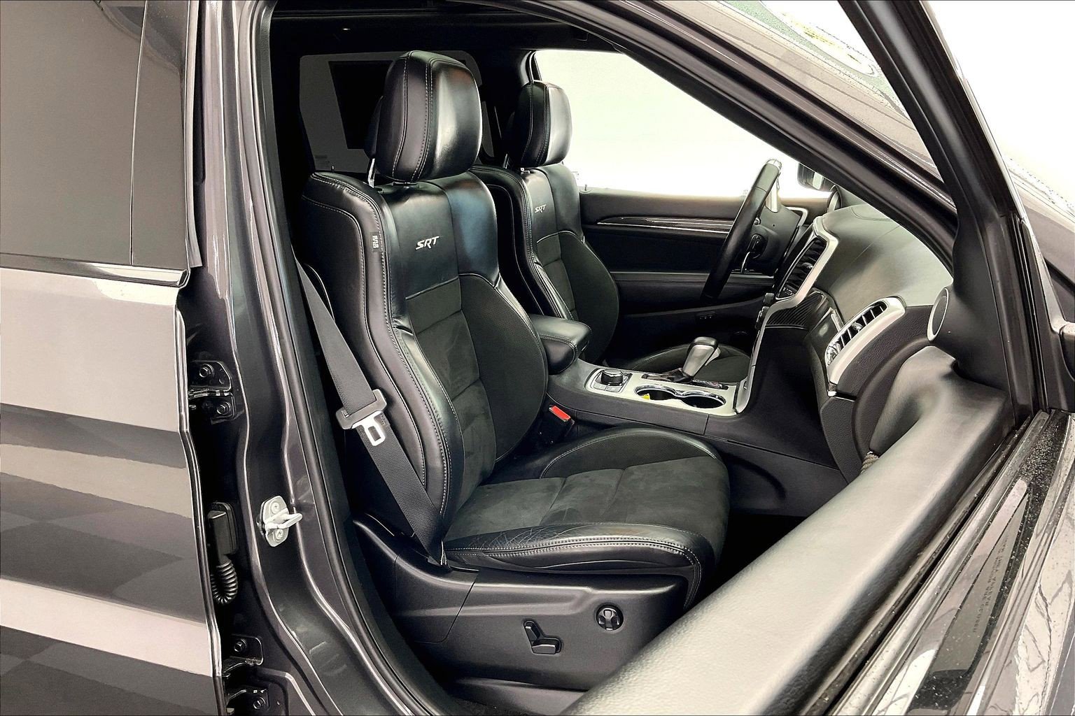 Used 2018 Jeep Grand Cherokee SRT w/ Trailer Tow Group IV AWD/4WD image 6