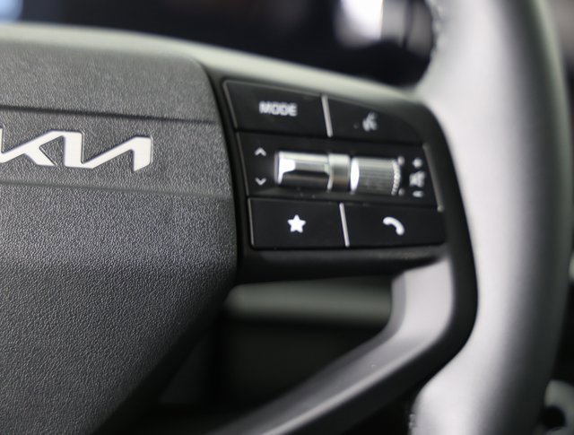 Certified 2026 Kia Sportage EX w/ EX Panorama Roof Package image 15