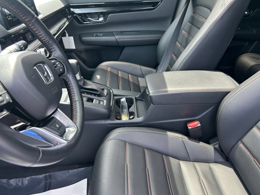Used 2025 Honda CR-V Sport Touring image 9