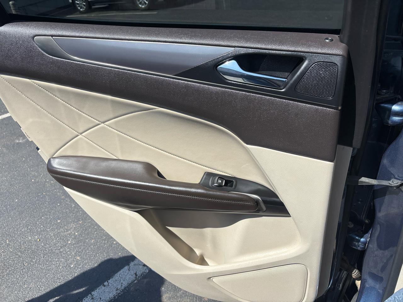 Used 2018 Lincoln MKC Premiere AWD/4WD image 25