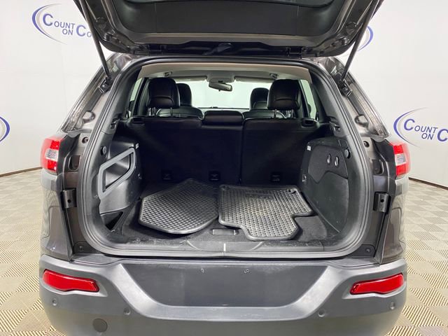 Used 2017 Jeep Cherokee Latitude w/ True North Edition image 24