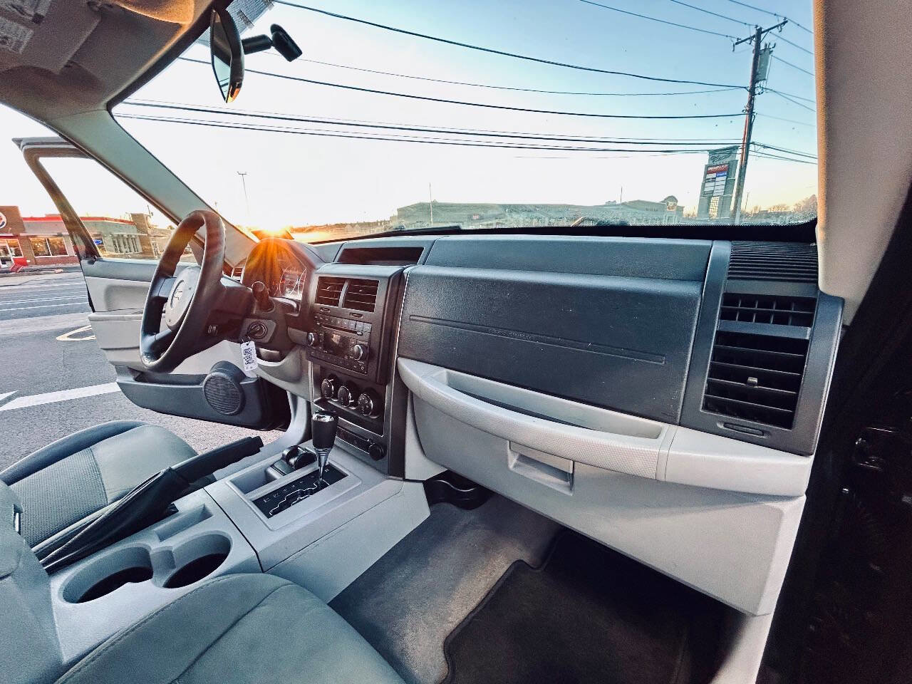 Used 2008 Jeep Liberty Sport w/ Popular Equipment Group image 28