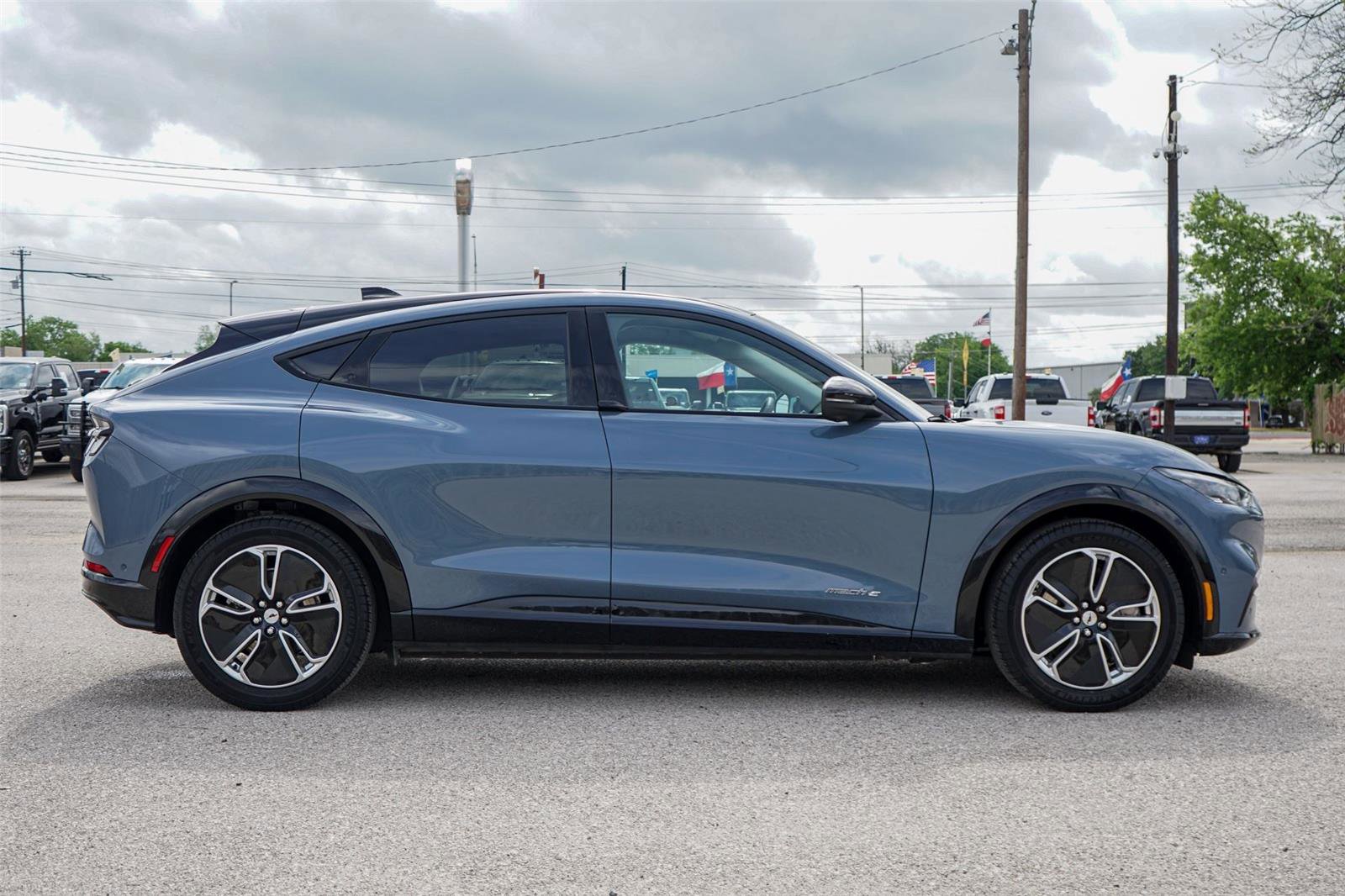 Certified 2023 Ford Mustang Mach-E Premium image 4