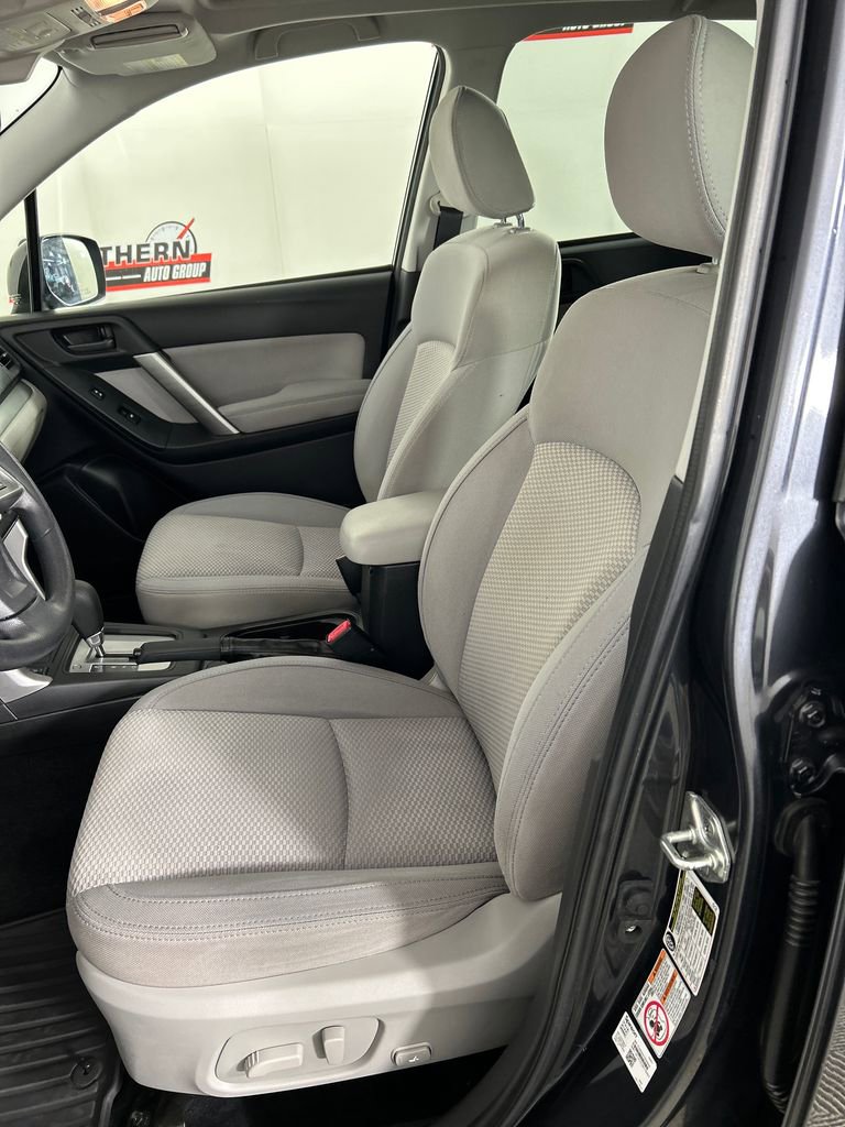 Used 2015 Subaru Forester 2.5i Premium AWD/4WD image 12