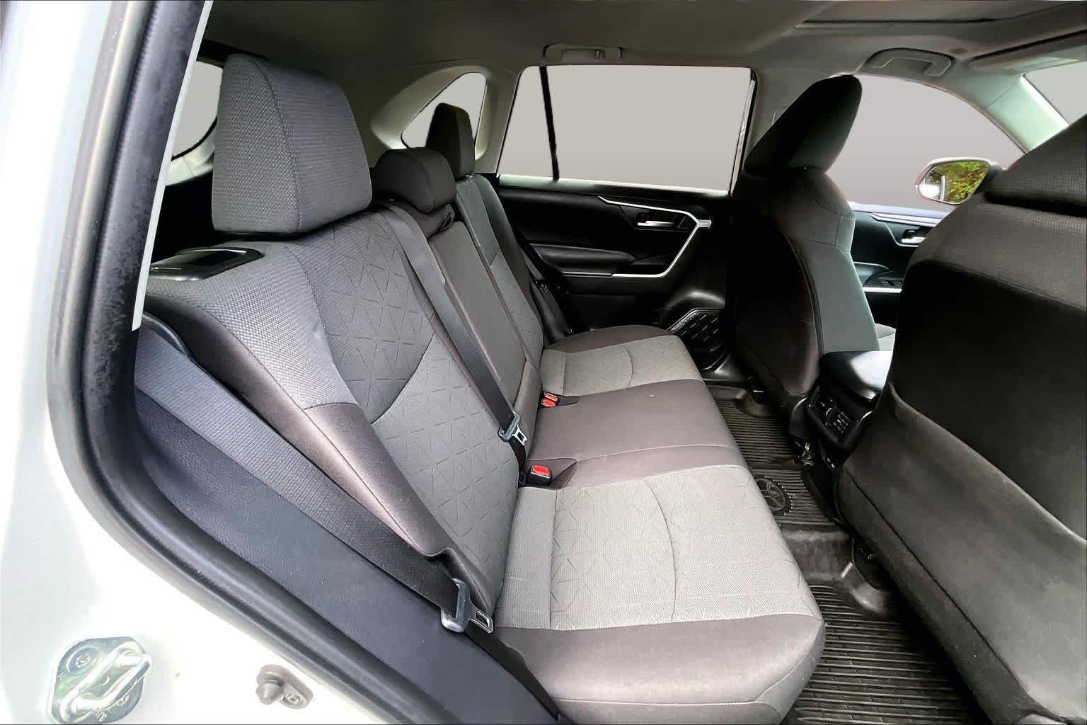 Used 2023 Toyota RAV4 XLE w/ Convenience Package AWD/4WD image 19