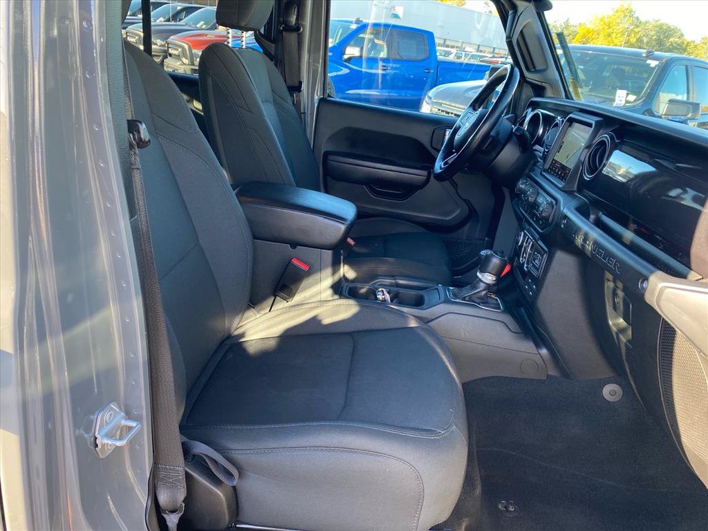 Used 2022 Jeep Wrangler Unlimited Sport AWD/4WD image 26