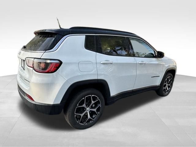 Used 2024 Jeep Compass Limited image 6