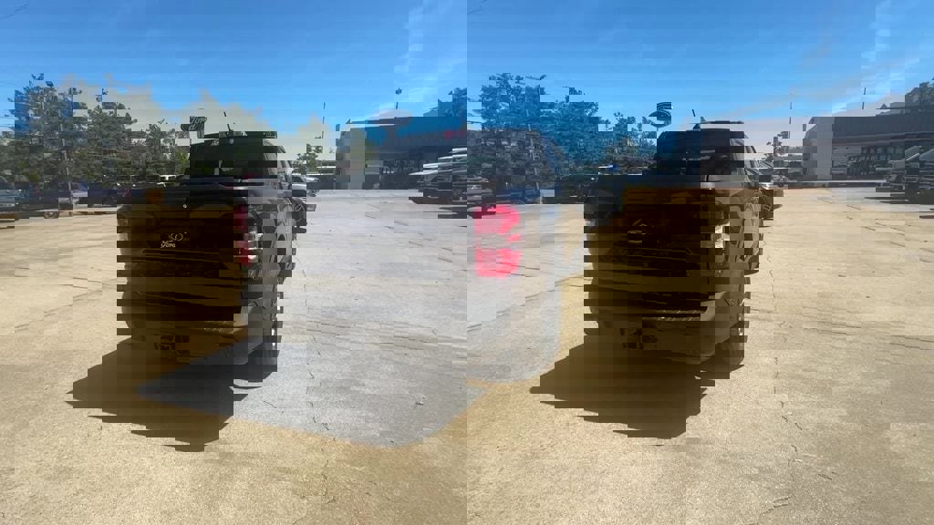 New 2026 Ford Maverick XLT AWD/4WD image 6