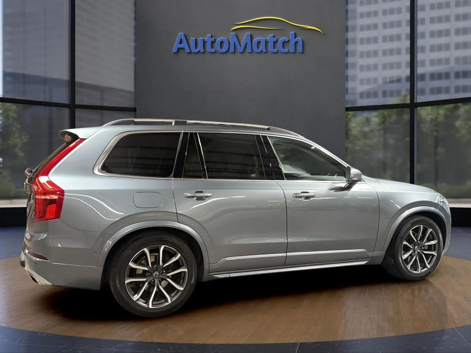 Used 2016 Volvo XC90 T6 Momentum image 11