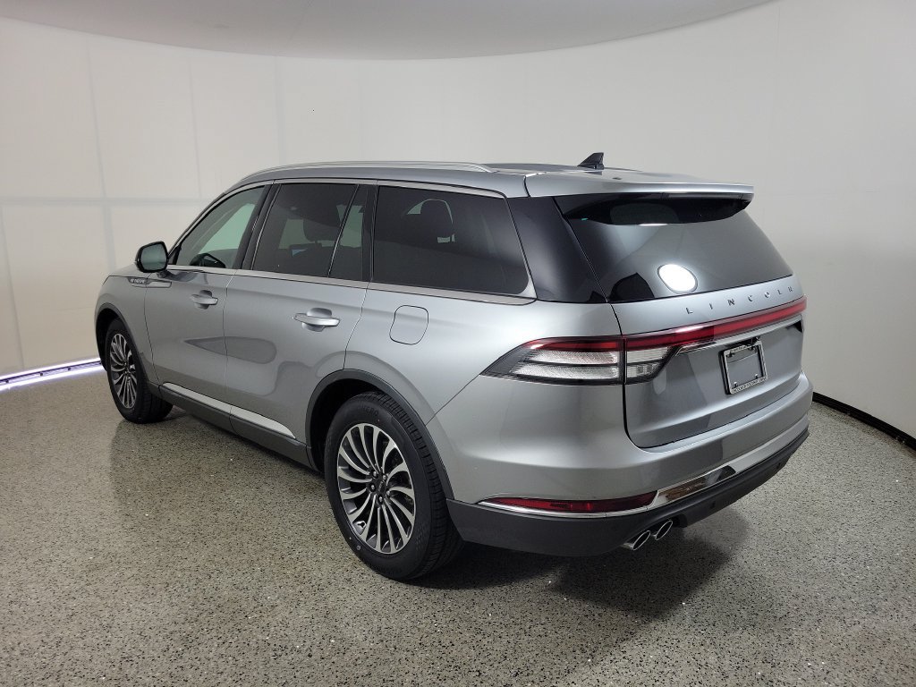 Certified 2024 Lincoln Aviator 2WD w/ Premium Package image 3