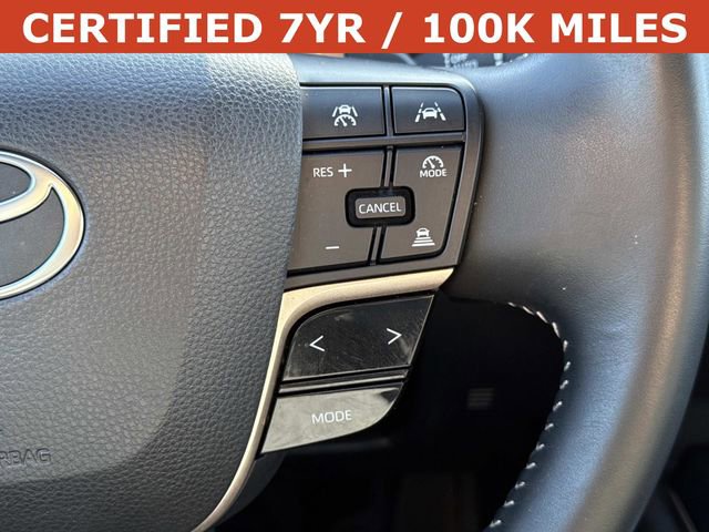 Used 2025 Toyota Crown Signia Limited image 24