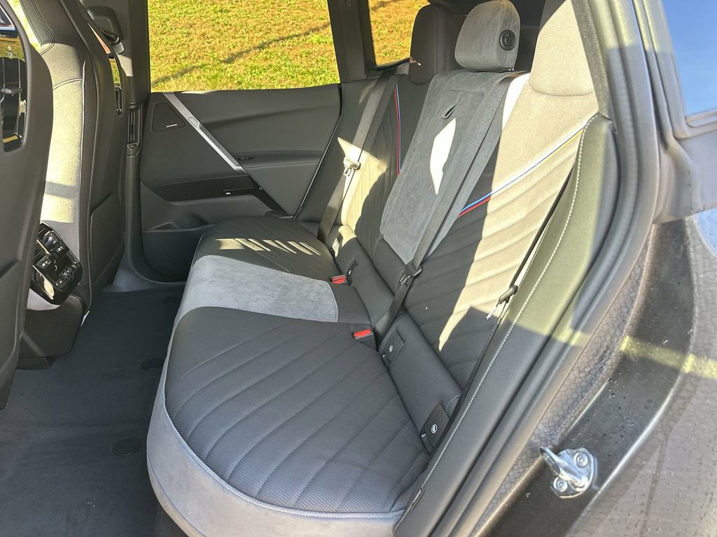 New 2026 BMW iX xDrive60 w/ M Sport Package image 22