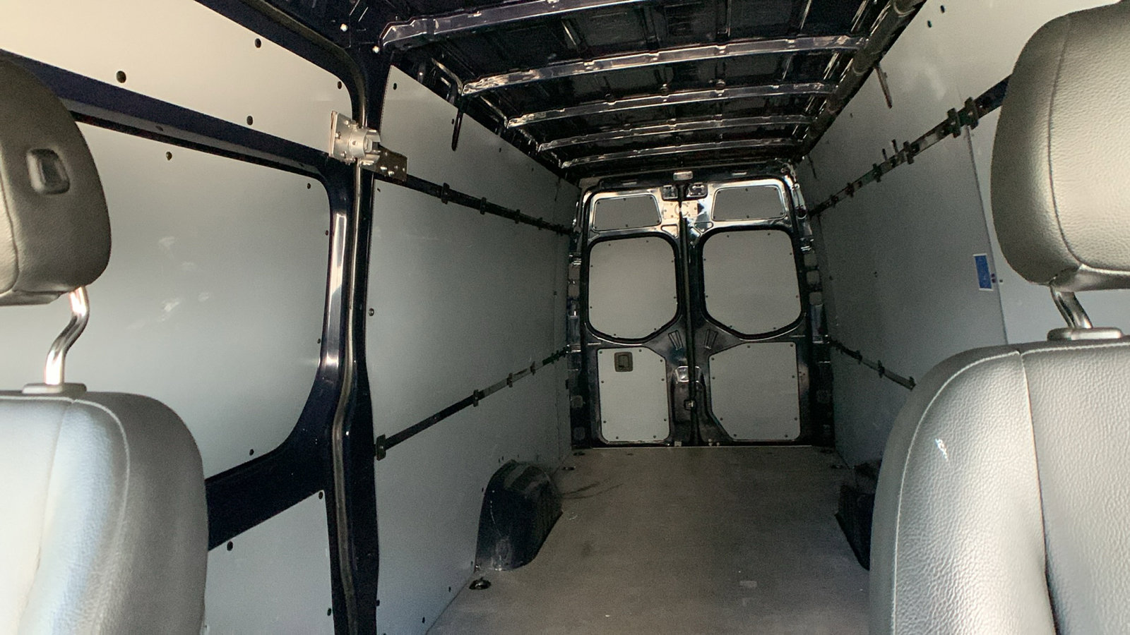 Used 2023 Mercedes-Benz Sprinter 2500 image 17