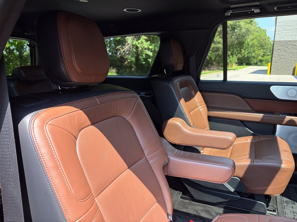 Certified 2022 Lincoln Navigator L Reserve AWD/4WD image 33