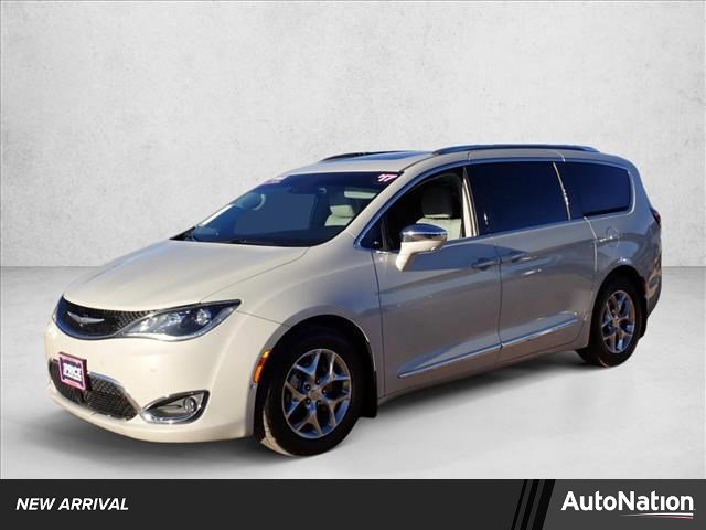 Used 2017 Chrysler Pacifica Limited w/ Advanced Safetytec Group image 1