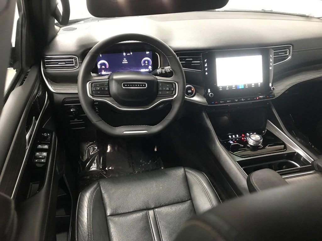 Used 2024 Jeep Wagoneer Series II image 30