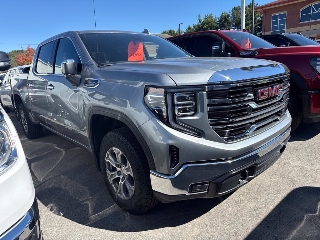 Used 2025 GMC Sierra 1500 SLT w/ SLT Convenience Package AWD/4WD image 2