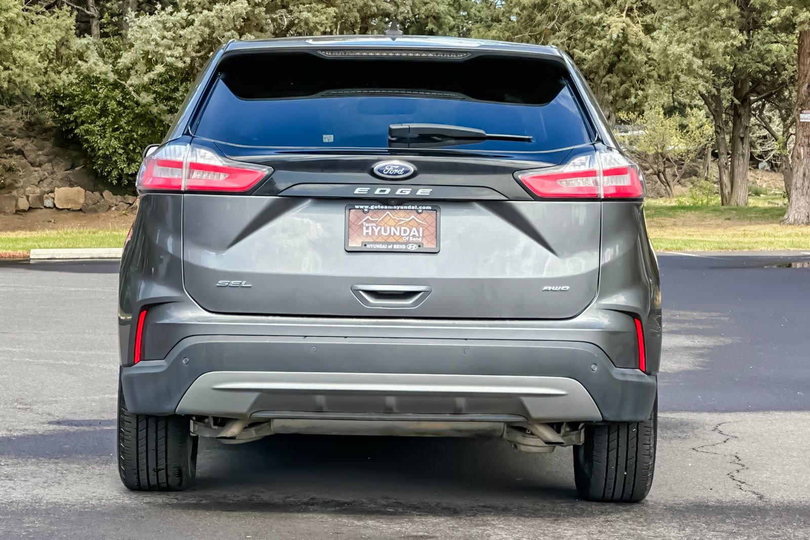 Used 2024 Ford Edge SEL AWD/4WD image 5