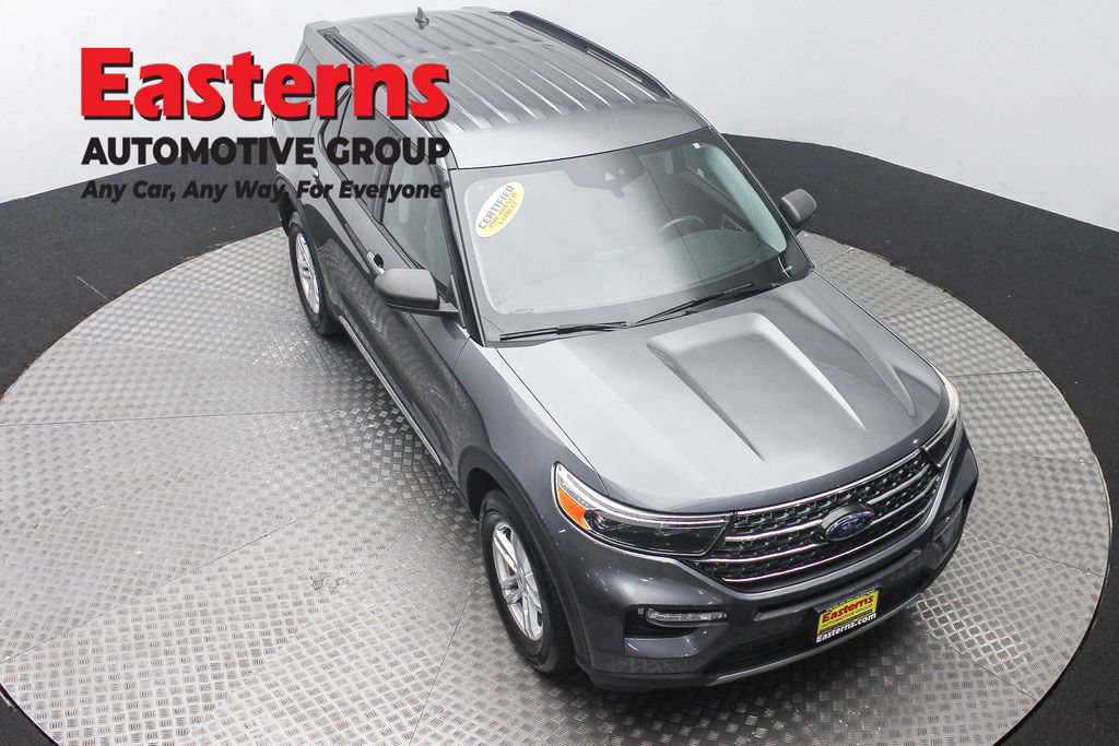 Used 2023 Ford Explorer XLT w/ Equipment Group 202A AWD/4WD image 3