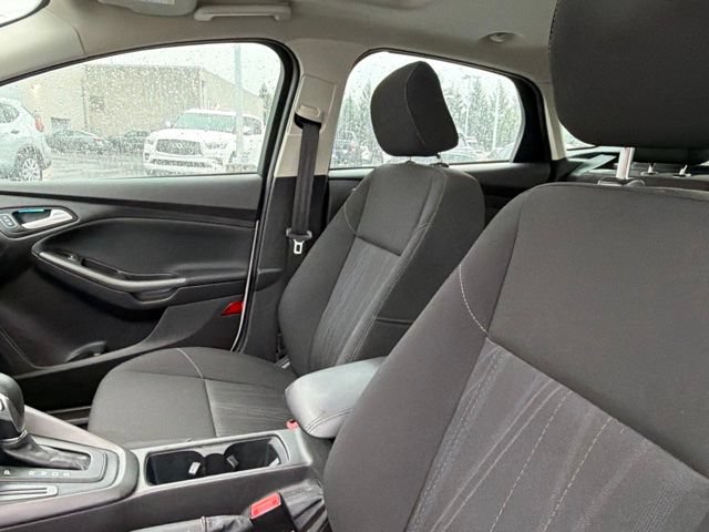 Used 2017 Ford Focus SEL FWD image 9