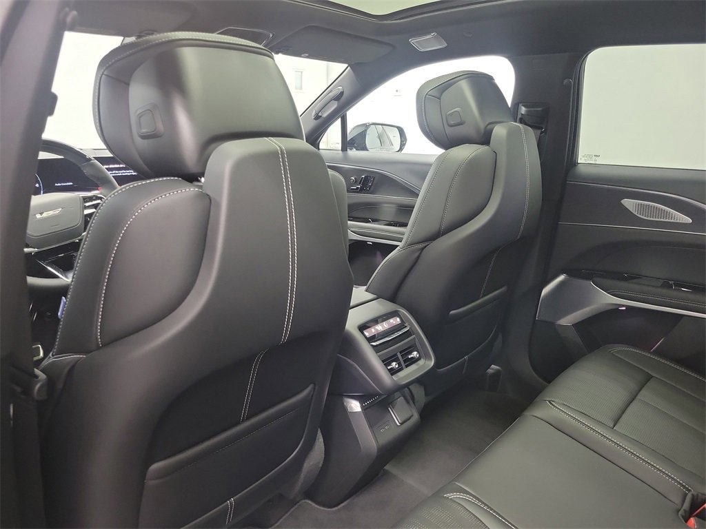 New 2026 Cadillac Lyriq V w/ Exterior Carbon Fiber Package image 28