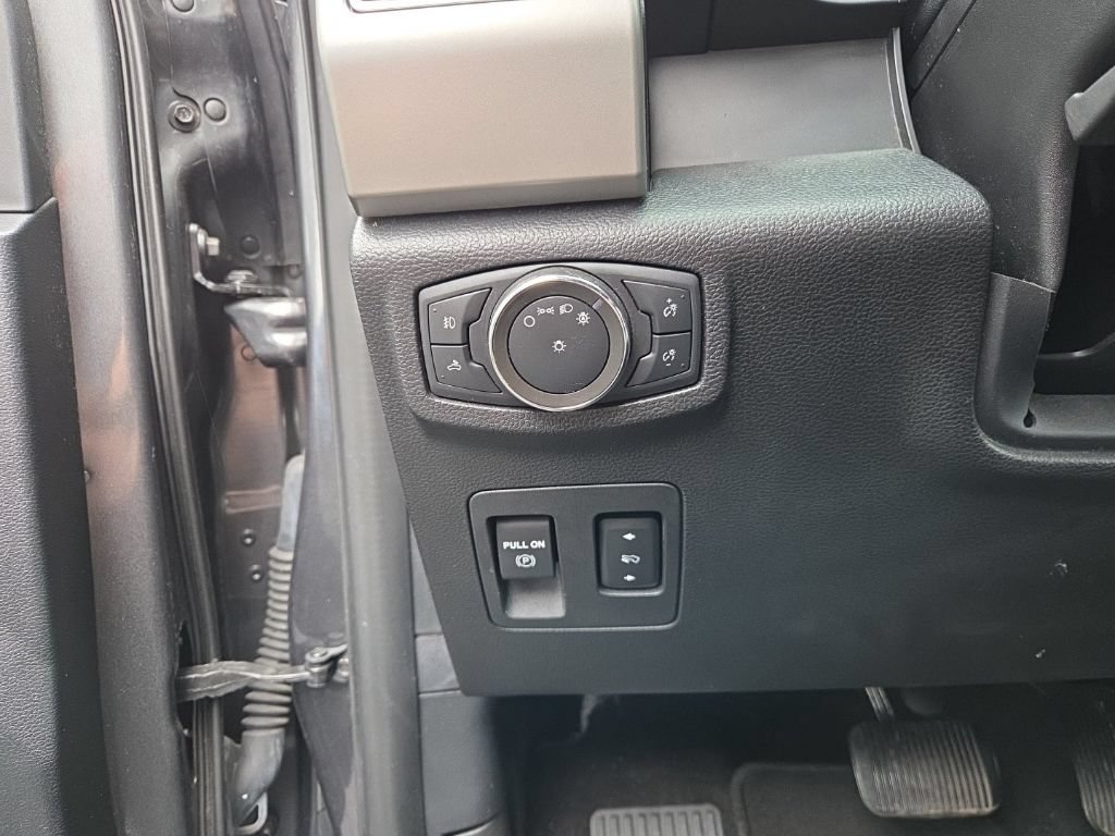 Used 2020 Ford F150 Lariat AWD/4WD image 14