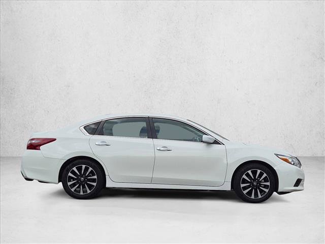 Used 2018 Nissan Altima 2.5 SV FWD image 4