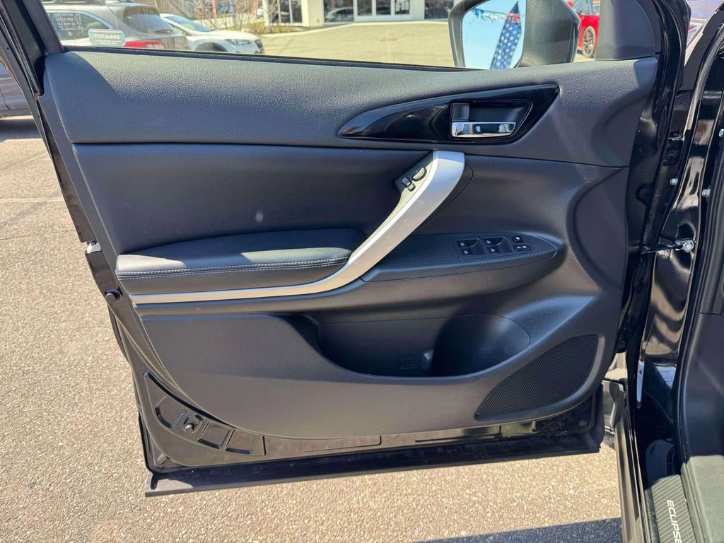 Used 2023 Mitsubishi Eclipse Cross SEL AWD/4WD image 19