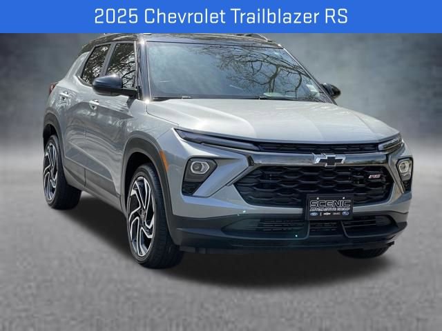 Used 2025 Chevrolet TrailBlazer RS w/ Convenience Package FWD image 1