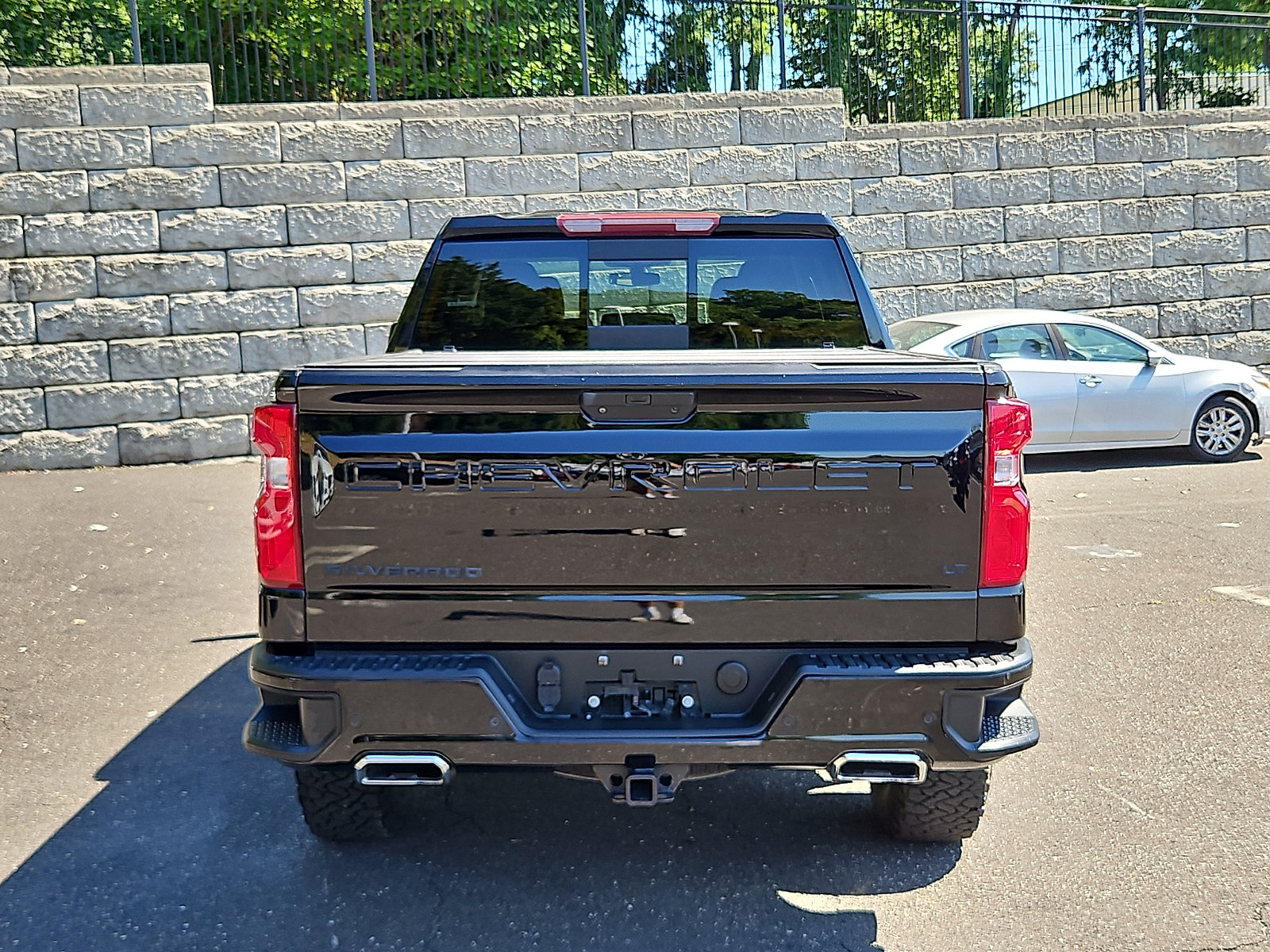 Used 2021 Chevrolet Silverado 1500 LT Trail Boss w/ Convenience Package II AWD/4WD image 5