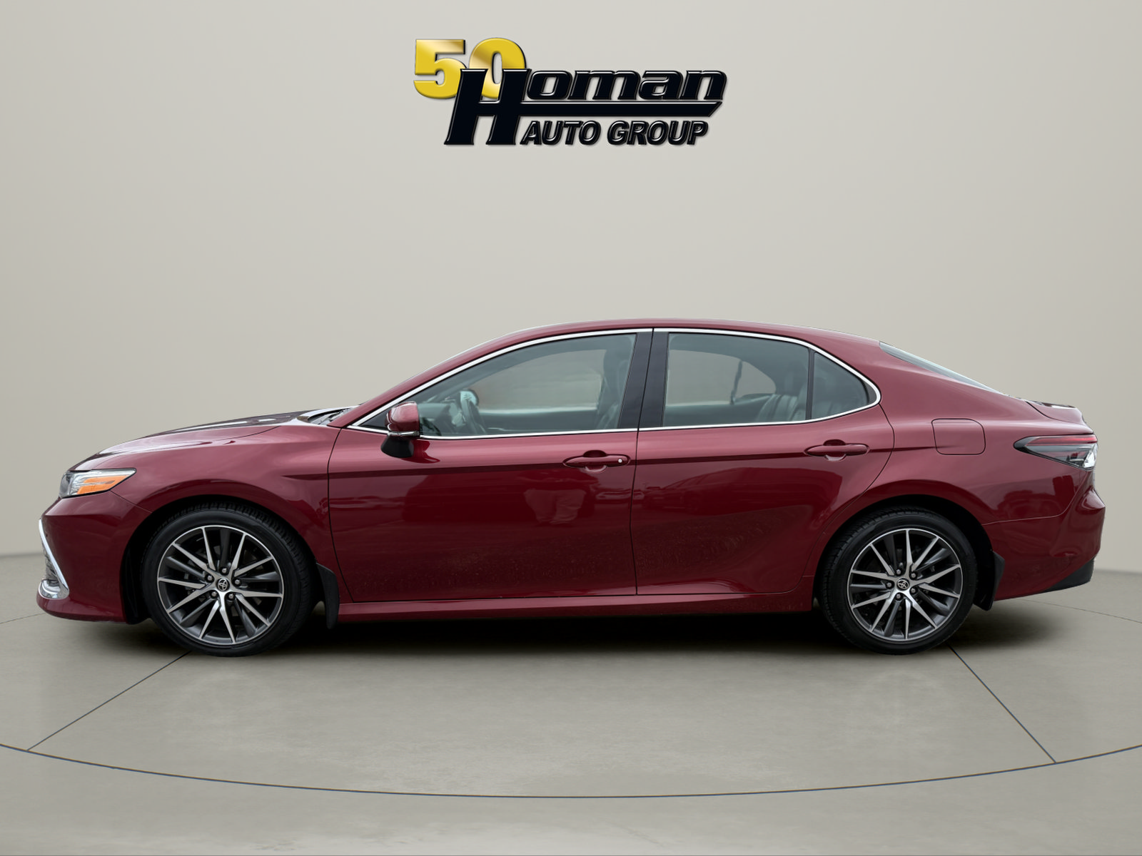 Used 2021 Toyota Camry XLE w/ Navigation Package FWD image 2