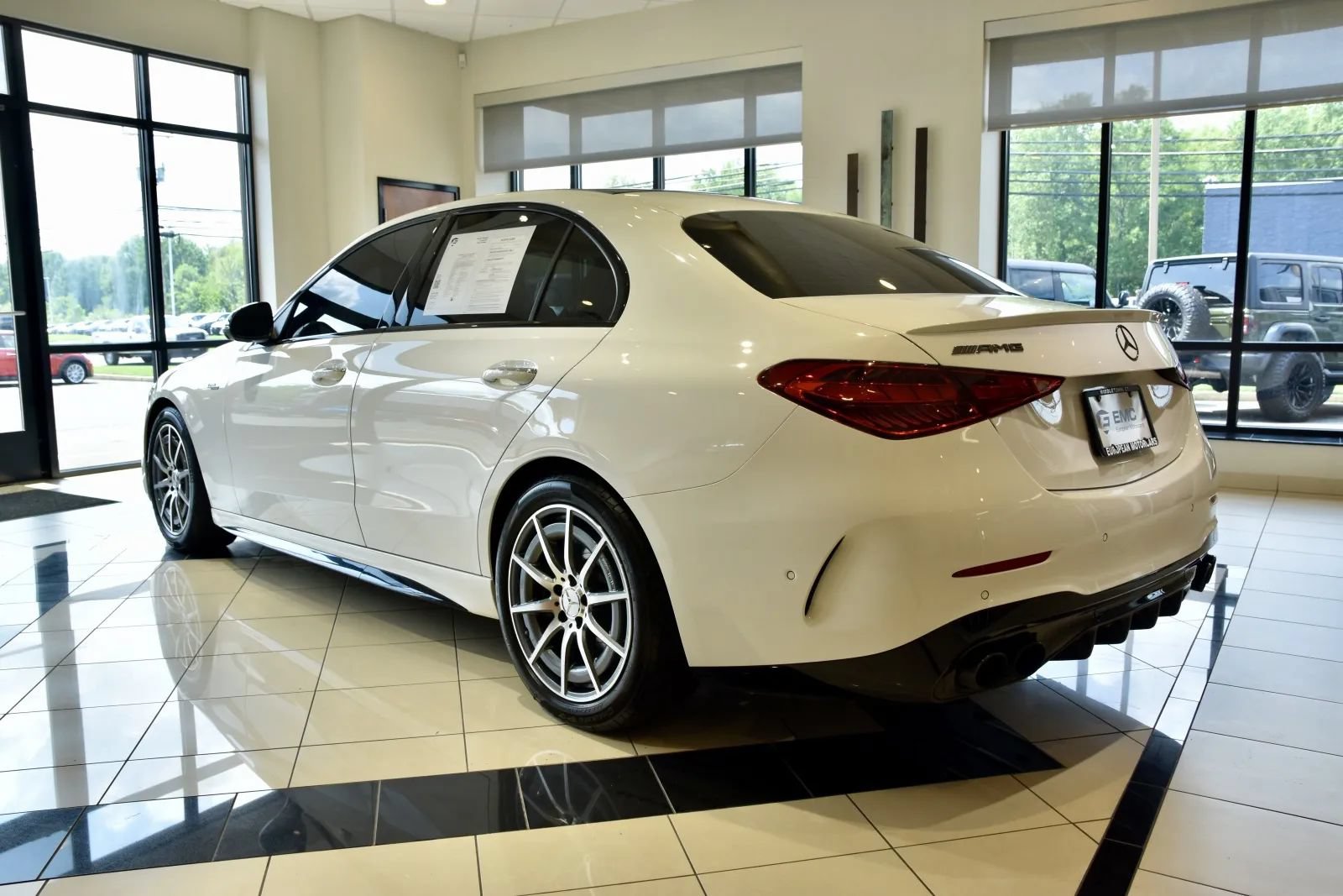 Used 2025 Mercedes-Benz C 43 AMG 4MATIC Sedan image 4