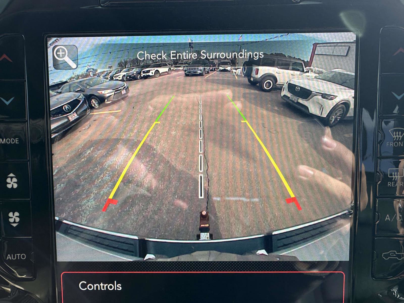 Used 2019 RAM 1500 Laramie image 25