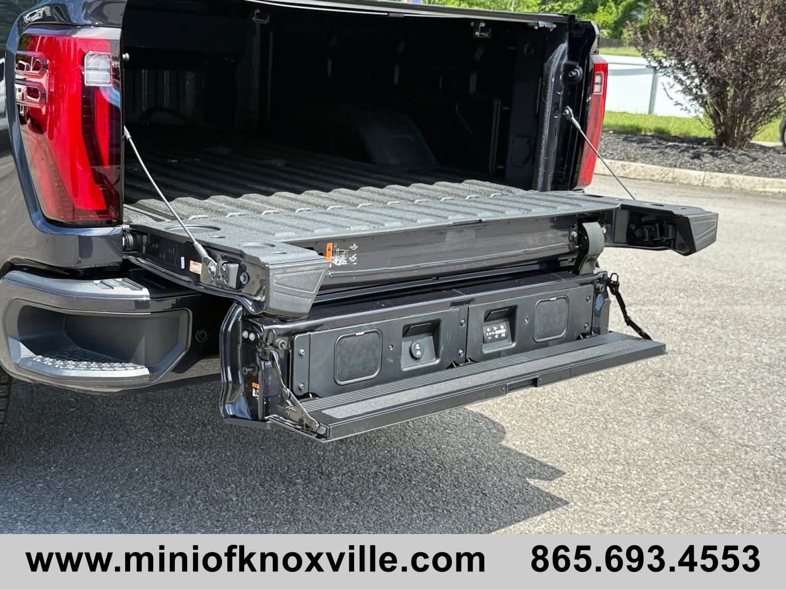 Used 2024 GMC Sierra 2500 Denali Ultimate AWD/4WD image 15