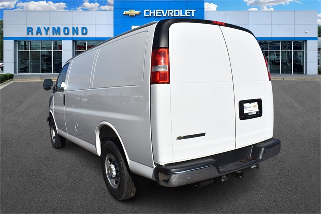 New 2025 Chevrolet Express 2500 w/ Driver Convenience Package image 6