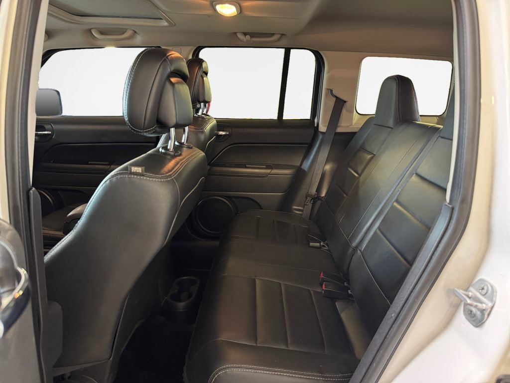 Used 2015 Jeep Patriot High Altitude AWD/4WD image 24