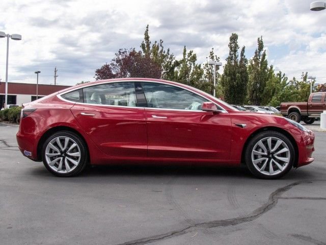 Used 2018 Tesla Model 3 image 8