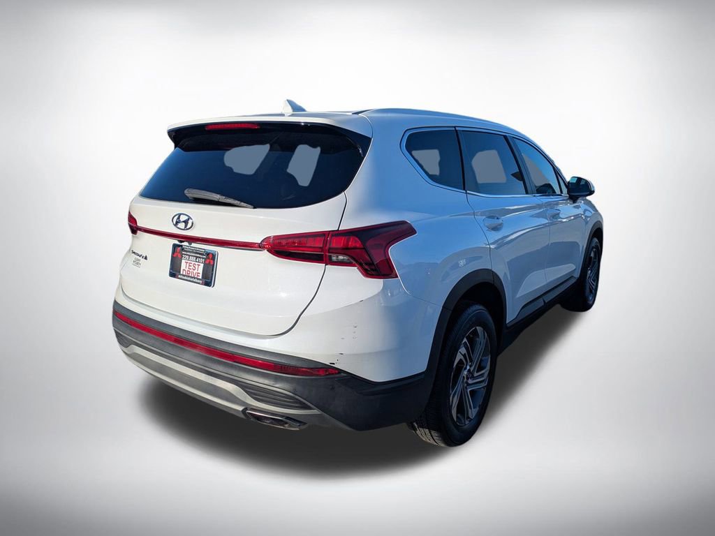 Used 2023 Hyundai Santa Fe SE image 3