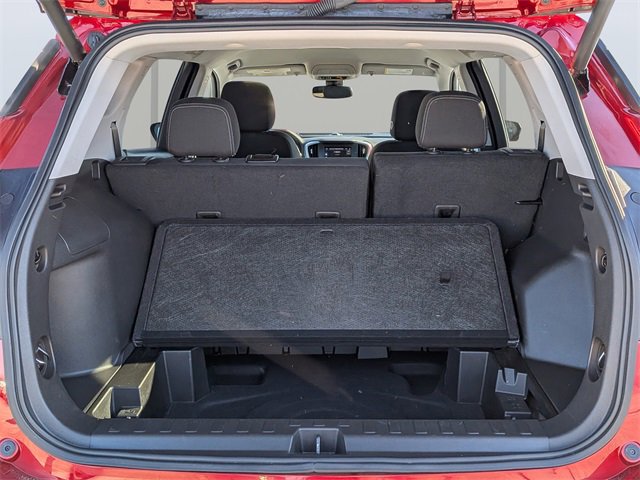 Used 2023 GMC Terrain SLE w/ Driver Convenience Package image 12