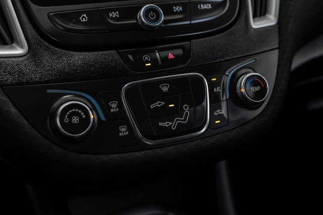 Used 2021 Chevrolet Malibu LS image 17